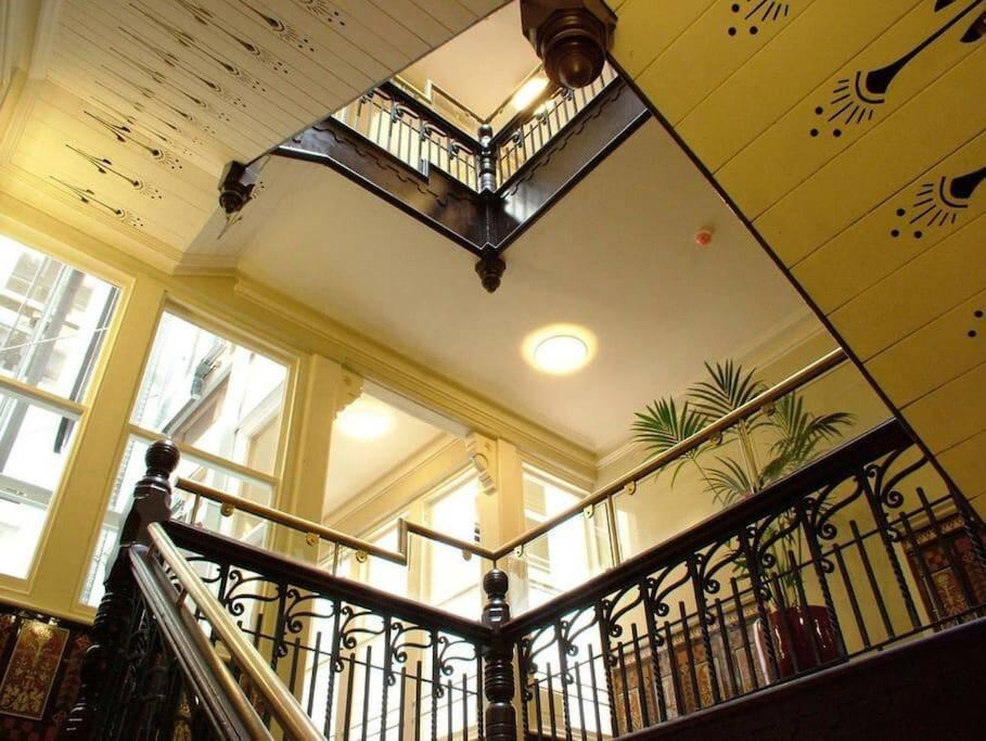 Boutique City Centre Flat By City Superhost แมนเชสเตอร์ ภายนอก รูปภาพ